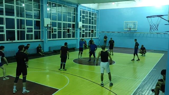 1 ноября, среда, три команды