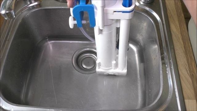 Survival / Bug Out / Campervan / Family Water Filter - Demonstration And Features.