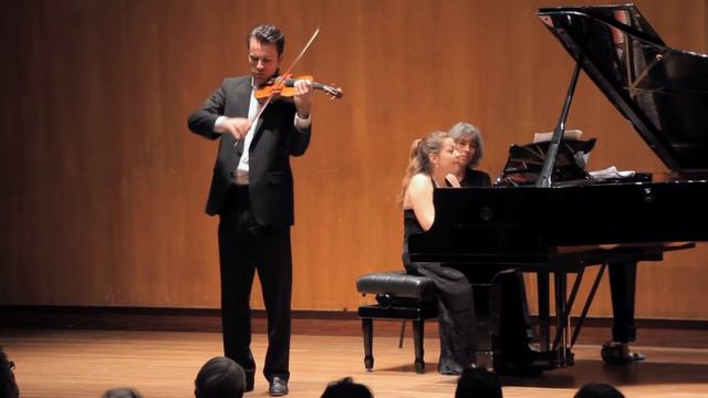 DANIEL RÖHN plays Tartini-Kreisler: Variations on a theme by Corelli