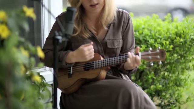 Bizarre Love Triangle - New Order (ukulele cover)