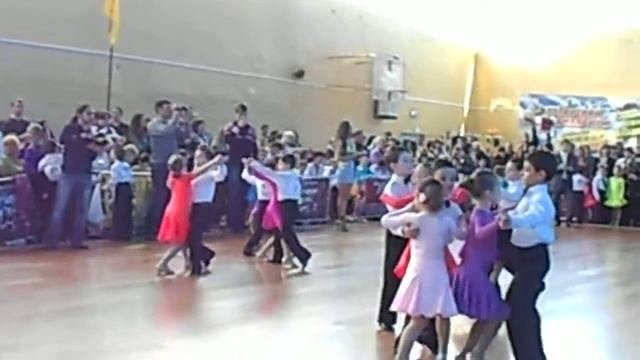 Бальные танцы. Вальс. Дети 7 лет и младше.
