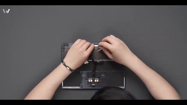 MacBook Air M2 time-lapse reassembly