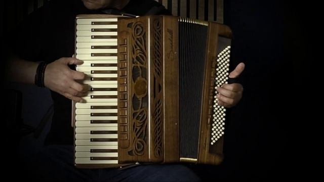 Olé Guapa - accordion