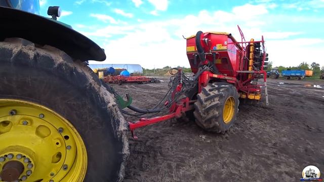 Сменил орудие на John Deere: работаю с Bednar Swifter SE10000.  Телевизор в тракторе?!