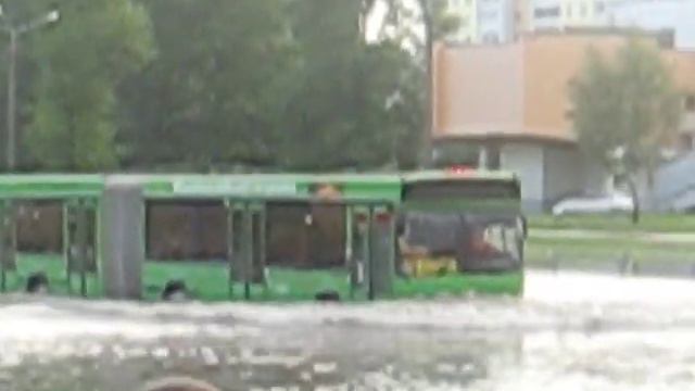 Потоп в Витебске пр. Победы  25.07.2011  MVI_1553.avi