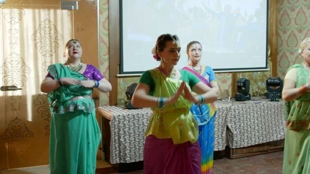 Южно-индийский фильм  танец  Энергичный  Веселье  Любовь