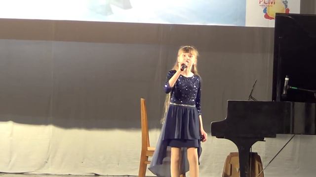 Кудряшова Света, 11 лет "Аист на крыше"