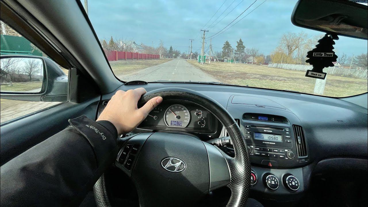 Hyundai Elantra 2010 тест драйв от первого лица / самая чуткая в управлении машинка