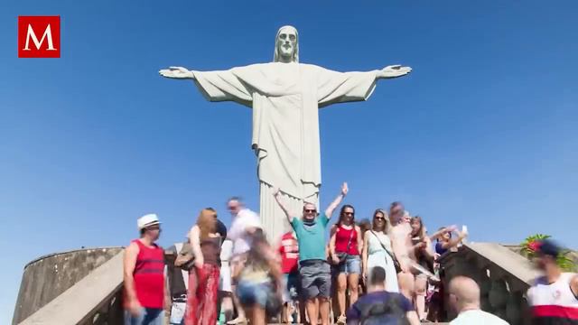 Rayo cae sobre cabeza del Cristo Redentor, en Brasil; captan momento exacto