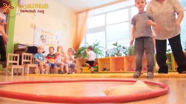 Спортивная олимпиада у малышей в частном детском саду Развитие.