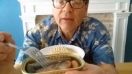 How to Eat Mackerel from a Can