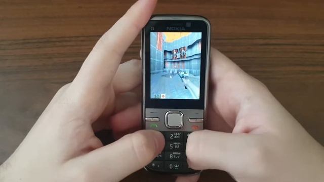 Игры на Nokia C5-00.2 (5MP) Symbian 9.3 - Quake 2