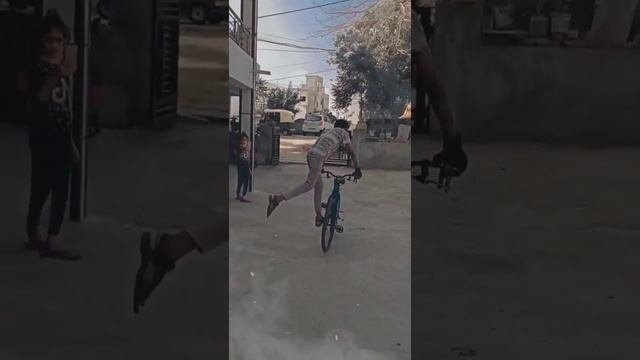 Mach City cycle stunt