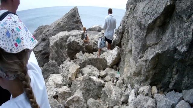 ПУТЕШЕСТВИЕ В КРЫМ 2021 / МЫС АЛЧАК В СУДАКЕ И ВОСХОЖДЕНИЕ К ГРОТУ. НАШЛИ ЛИСУ!