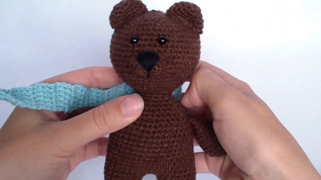 Мягкая вязаная игрушка Медведь крючком