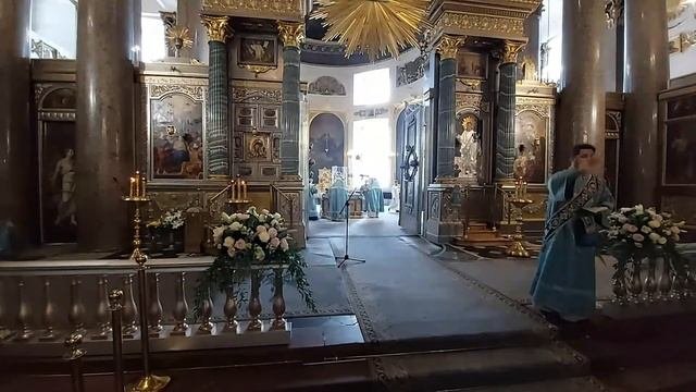 Божественная литургия в праздник Успения Пресвятой Богородицы