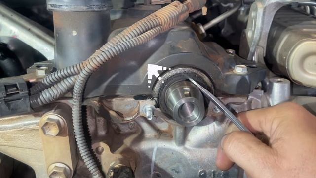 HOW TO REPLACED WATER PUMP AND CAMSHAFT SEAL TOYOTA HILUX