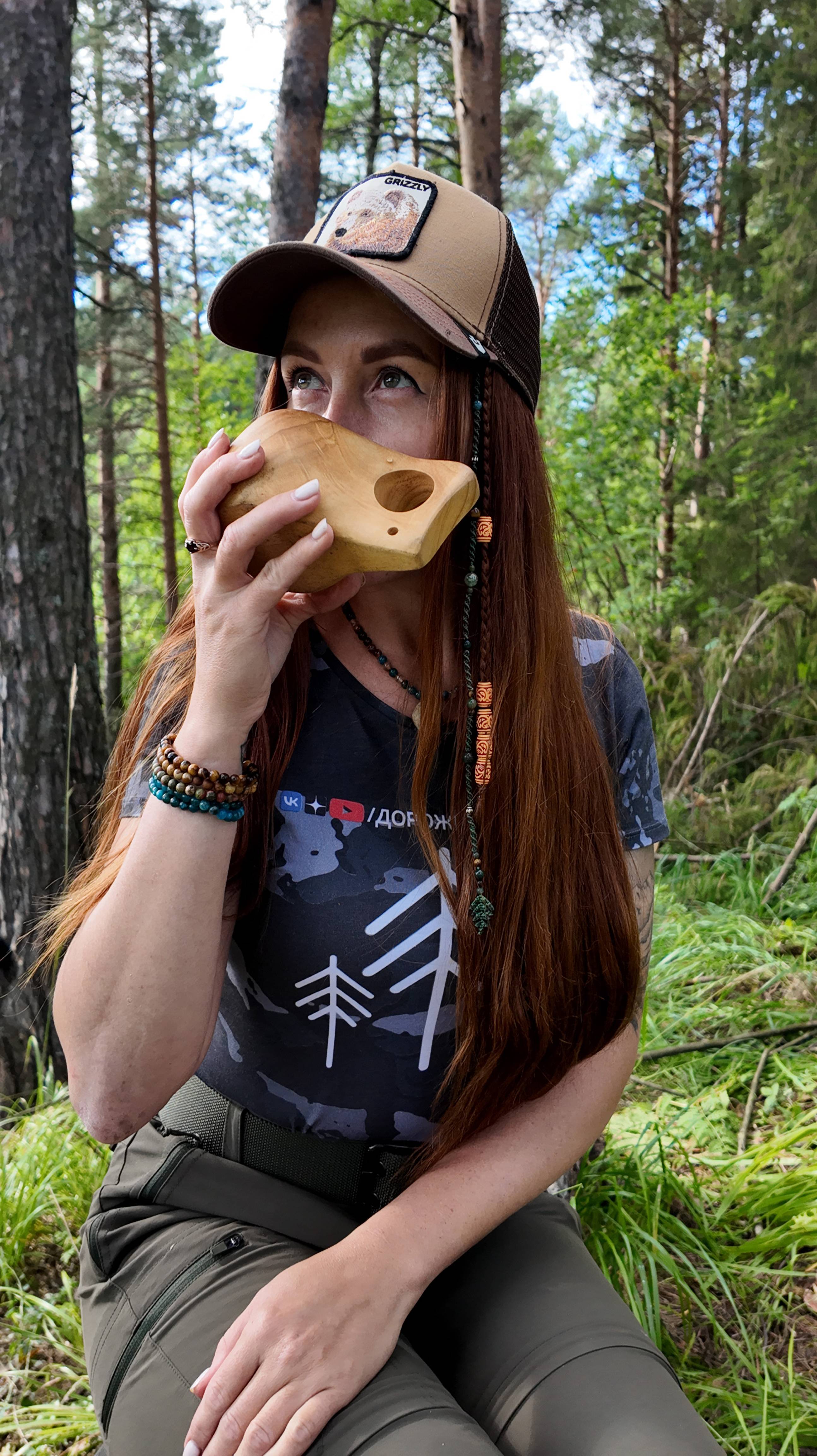 ОБЕДАЮ В ЛЕСУ