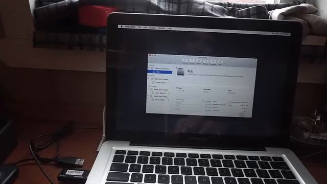 Troubleshooting MacBook Pro Copying Files and FOLDERS and installing SIERRA Part 3