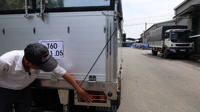 Xe Tải Isuzu 1T9 Nâng Tải 2T4 QKR270 Thùng Bạt Bửng Nhôm - Inox ❤ Xe đẹp - Giá Rẻ - Trả Góp 90%