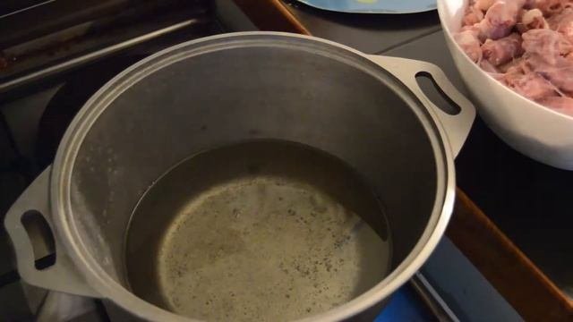 Закуска к пиву. Жареные куриные шеи.