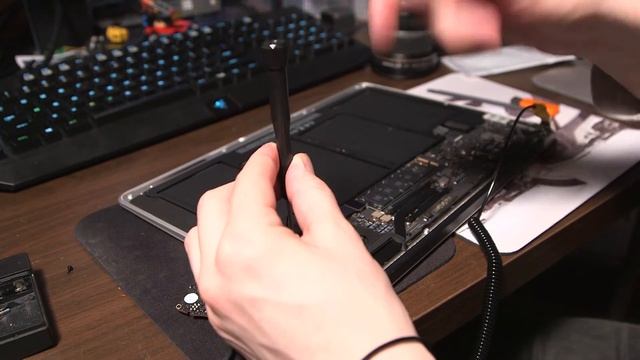 Bent USB Port repair for Macbook Air 2014