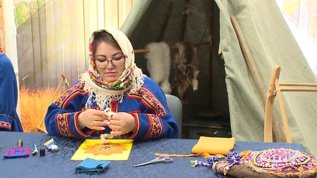 Спецрепортаж «Мастер-класс по изготовлению ненецкого солнышка на бумаге»