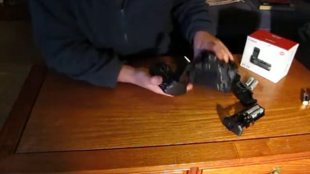 Canon BG-E8 Battery Grip - quick overview