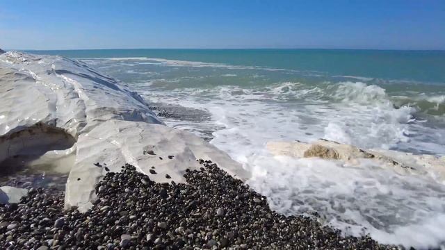 4к море. Звуки моря, Релакс, видео для сна. Звуки ASMR ( АСМР) Abkhazia White stones 4K Sea sounds