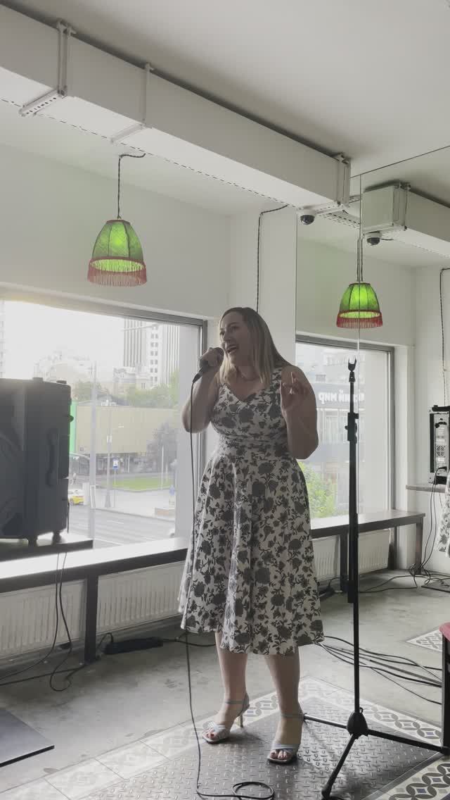 Sandra Amina - Сегодня (выступление на поэтическом вечере на Новом Арбате 09.07.23)