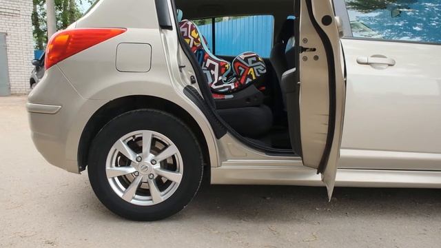 Накладки на внутренние части задних арок Nissan Tiida (russ-artel.ru)