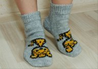 Подробный МК для начинающих!! Носки на двух спицах.mp4