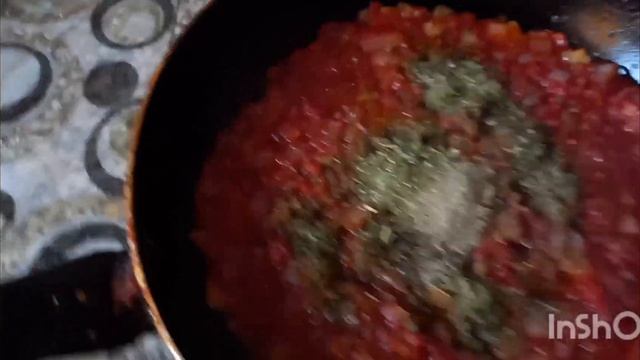 Макароны в томатном соусе, на сковороде