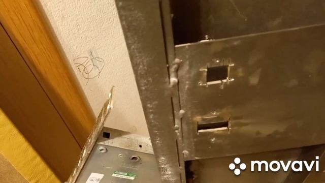 реставрация декоративной обивки железной двери.