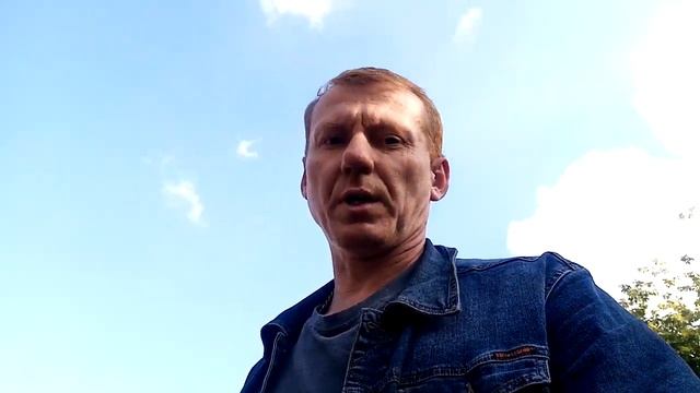 ДТП . Взрыв колеса у грузовика. Батя пострадал .mp4
