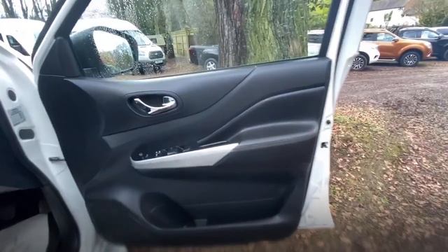 Walk around video of our 2018 67 Nissan Navara 2.3dCi 190 Tekna, 74k miles full Nissan history