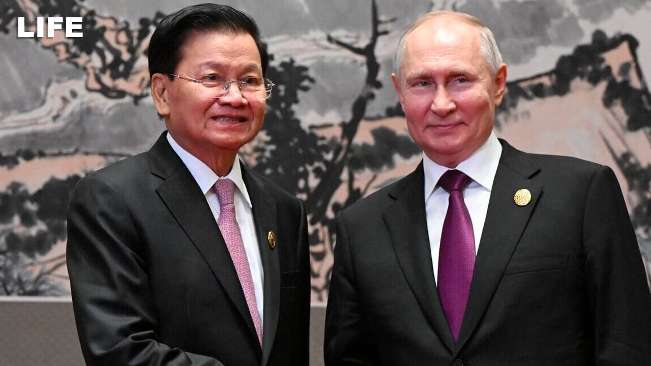 Путин проводит переговоры с президентом Лаоса