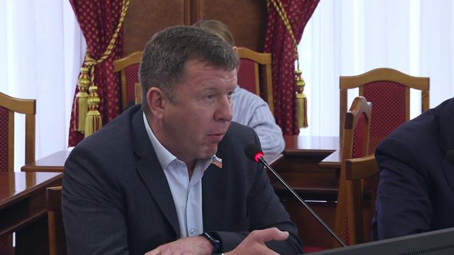 Депутаты Заксобрания НСО недовольны реализацией программ «Чистая вода» и «Жилье для молодых семей»