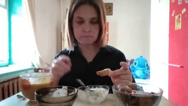 Мукбанг/Пью чай ☕, с вкусняшками.