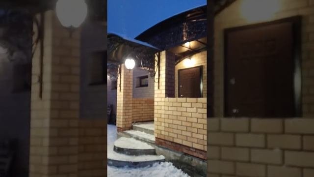 Навес из поликарбоната.  18 декабря 2021 г.