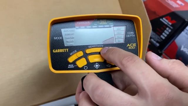 Unboxing wykrywacza metali Garrett Ace 400i