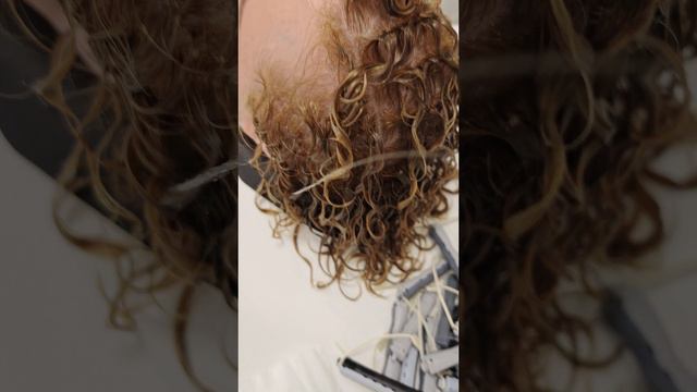 Завивка на мелированых волосах