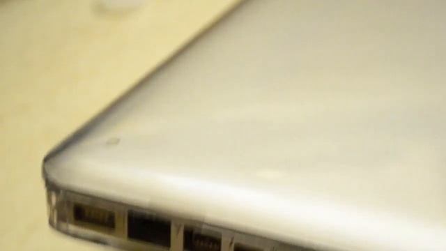Finally! - An INCASE vs SPECK Hardshell Case - MacBook Pro - INDEPTH REVIEW