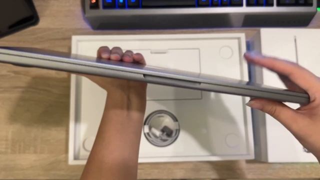 Unboxing Macbook Air M2  Space Grey + accessories + asmr + mac features?