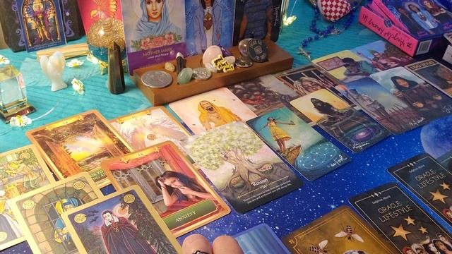 Special SingleWho is your next love? ?? Timeless Pick a Reading