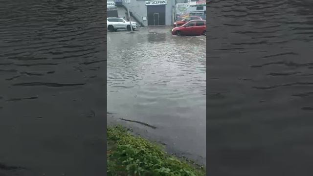 Не успел Оренбург отойти от паводка, как новая напасть потоп из-за неработающей ливнёвой канализации