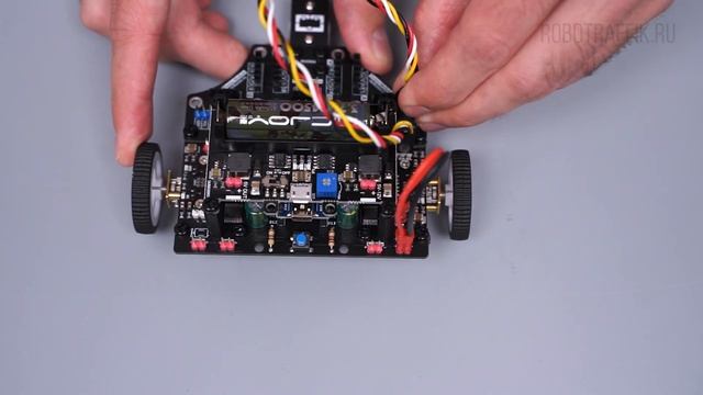 Урок 7. Сборка робота Roborace на базе Arduino (собираем, настройка напряжения питания, АЦП)