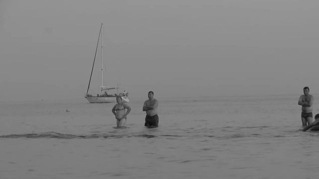 Canon PowerShot SX240 HS ( SX260 HS) - Full 1080 HD Sample Video (monochrome)