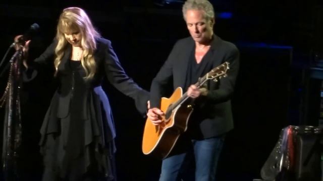 Landslide - Fleetwood Mac Vancouver, BC April 4, 2015