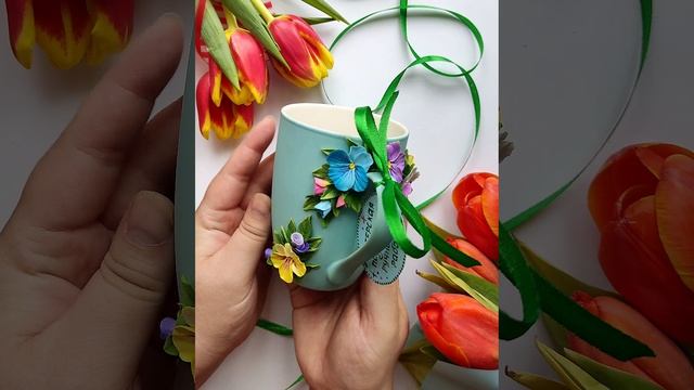 Яркий букет - кружка с декором из полимерной глины. #полимернаяглина #декоркружки